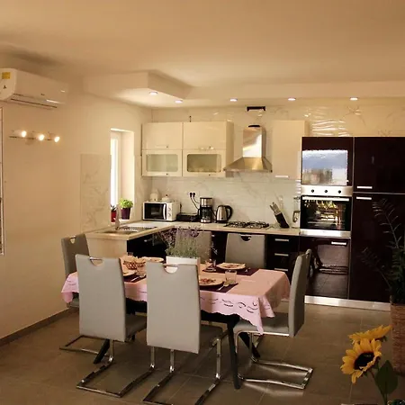 Apartment Coko *